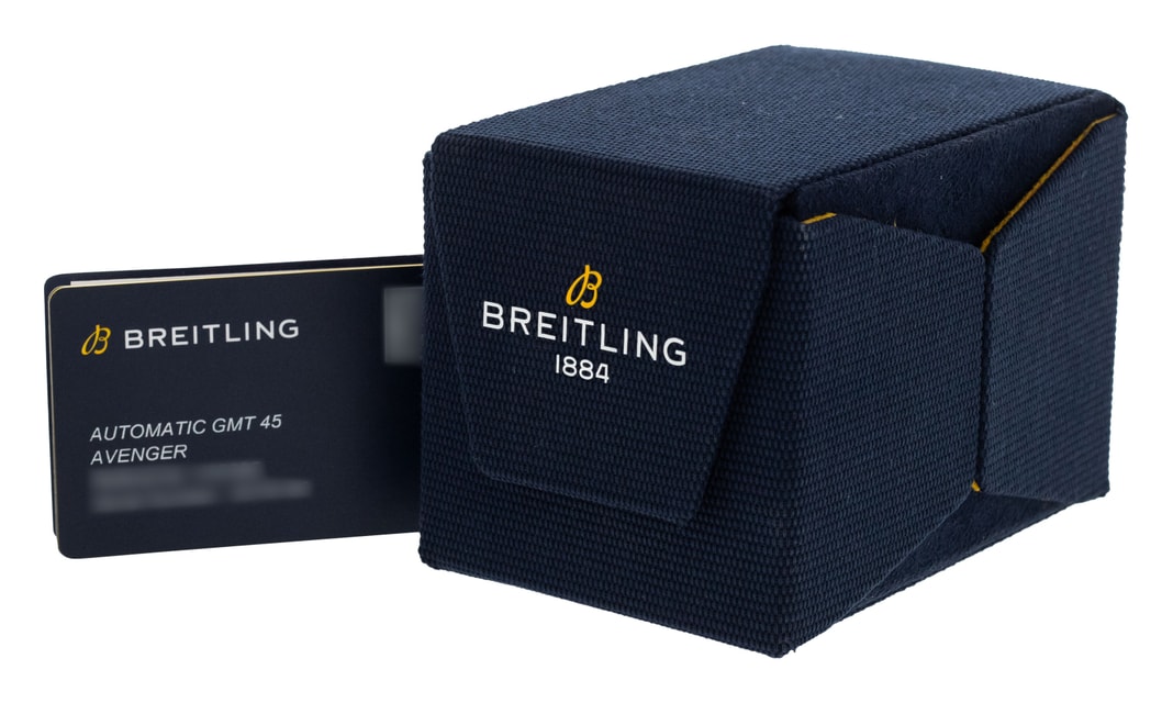 Breitling Avenger Automatic GMT 45 Night Mission V32395 Image 2